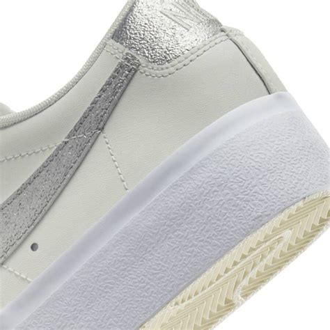 nike blazer laag low premium vintage dames sneakers wit kleurrijk|Nike Blazer schoenen en sneakers voor dames.